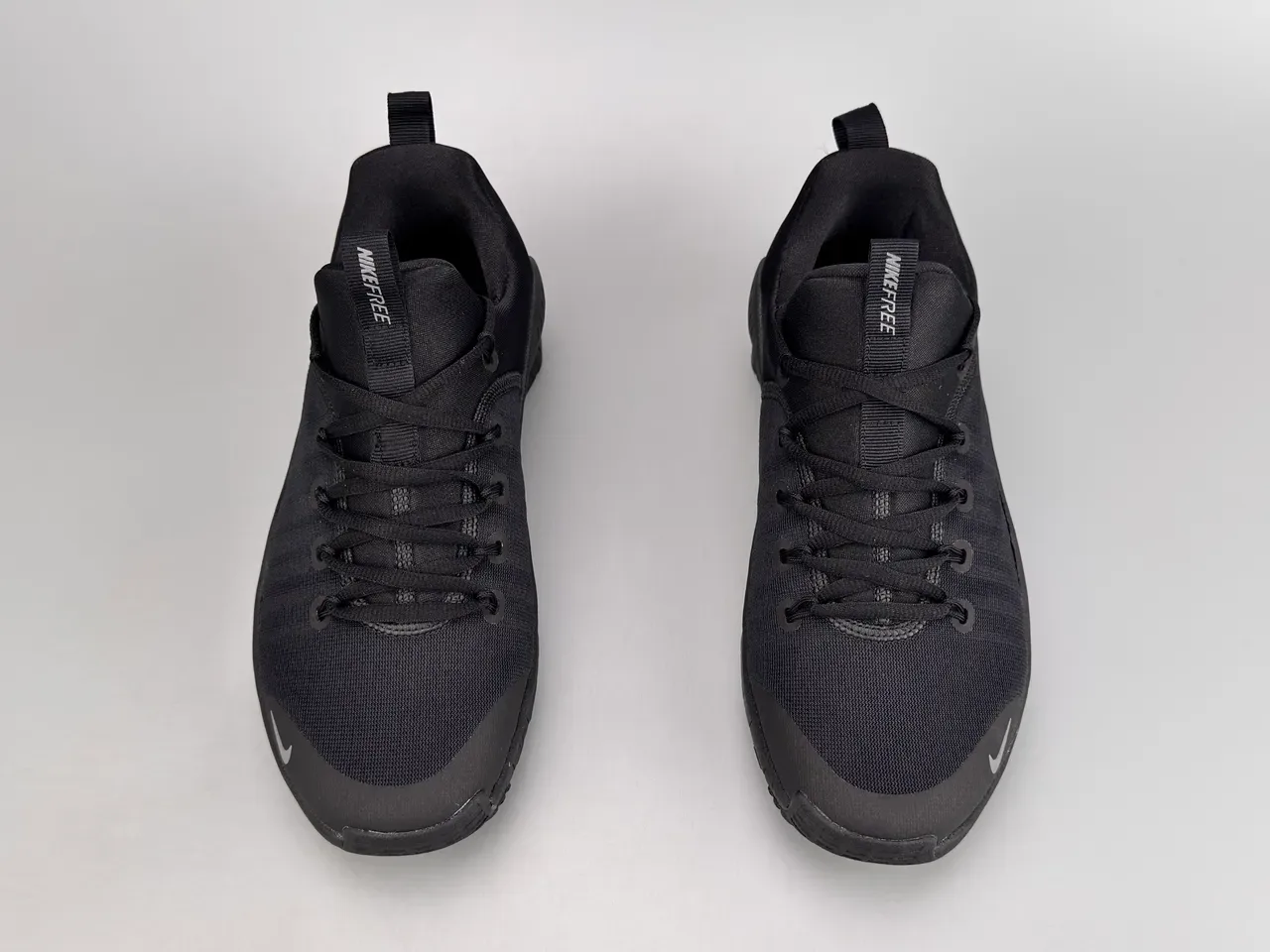 Nike Black Gray Knit Upper Sculpted Ridged Midsole Lifestyle Sneakers 9