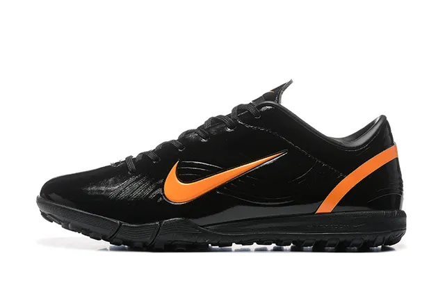 Nike Chaussures de football Turf Noir Orange Coupe-basse Supérieure Synthétique Brillante 10