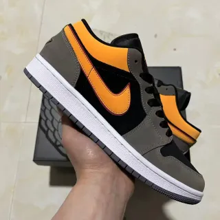 Nike Black Orange Low-Top Cupsole Sneakers