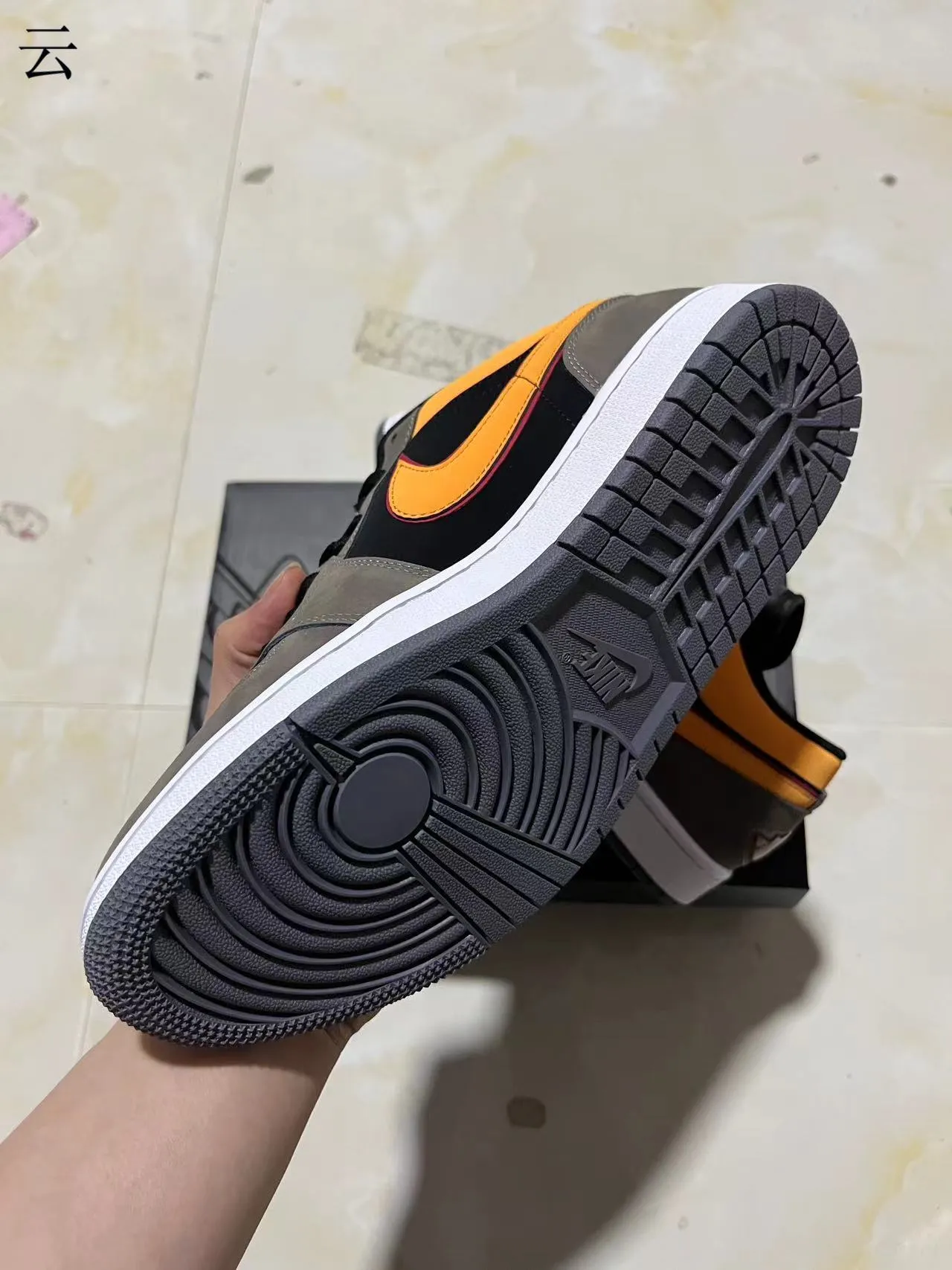 Nike Black Orange Low-Top Cupsole Sneakers 6