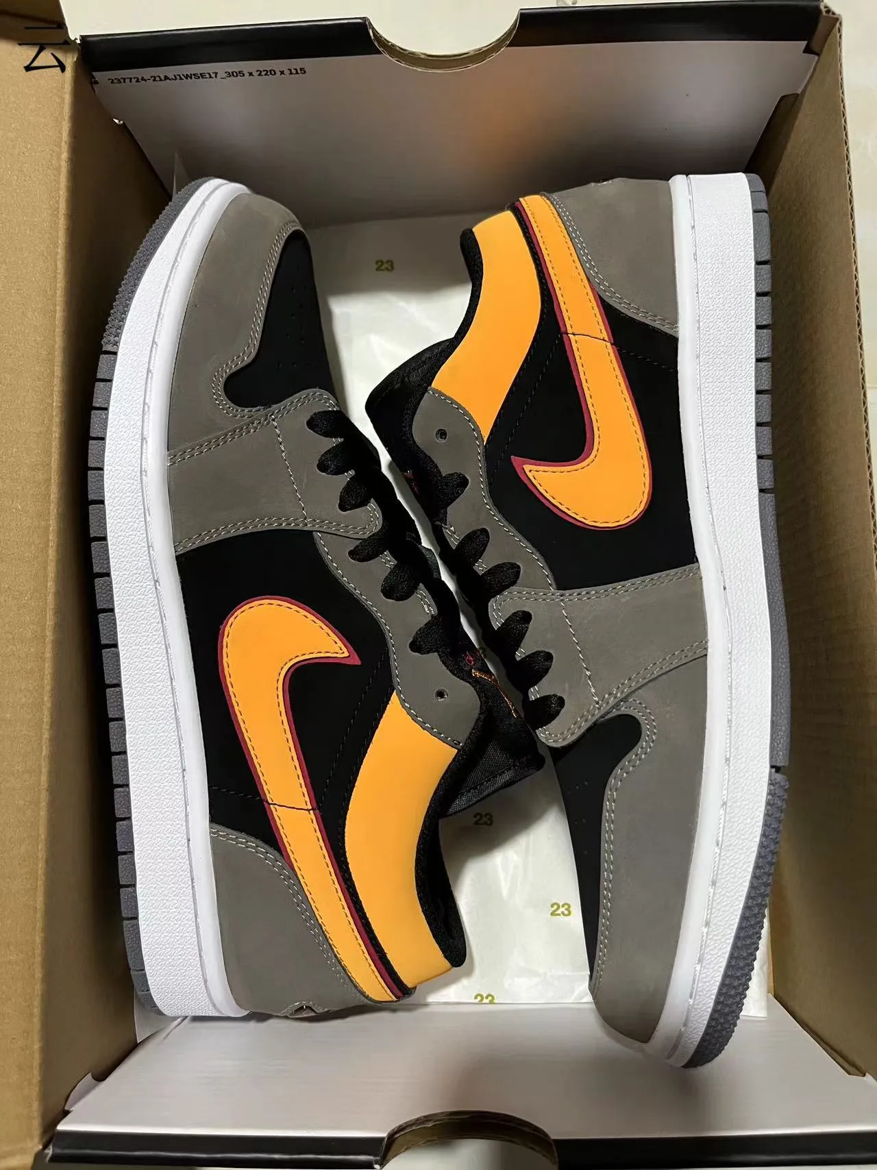 Nike Black Orange Low-Top Cupsole Sneakers 11