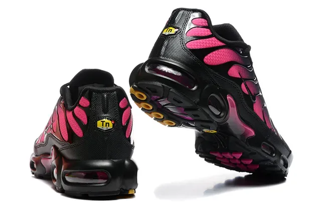 Nike Black Pink Layered Mesh And Synthetic Upper Flame-Inspired Gradient Overlays Lifestyle Sneakers 11