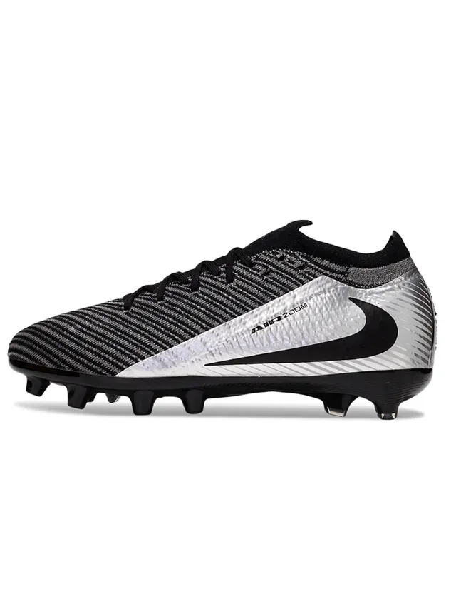 Nike Chuteiras de futebol preto e prata com upper em knit e painel metálico para terreno firme 7