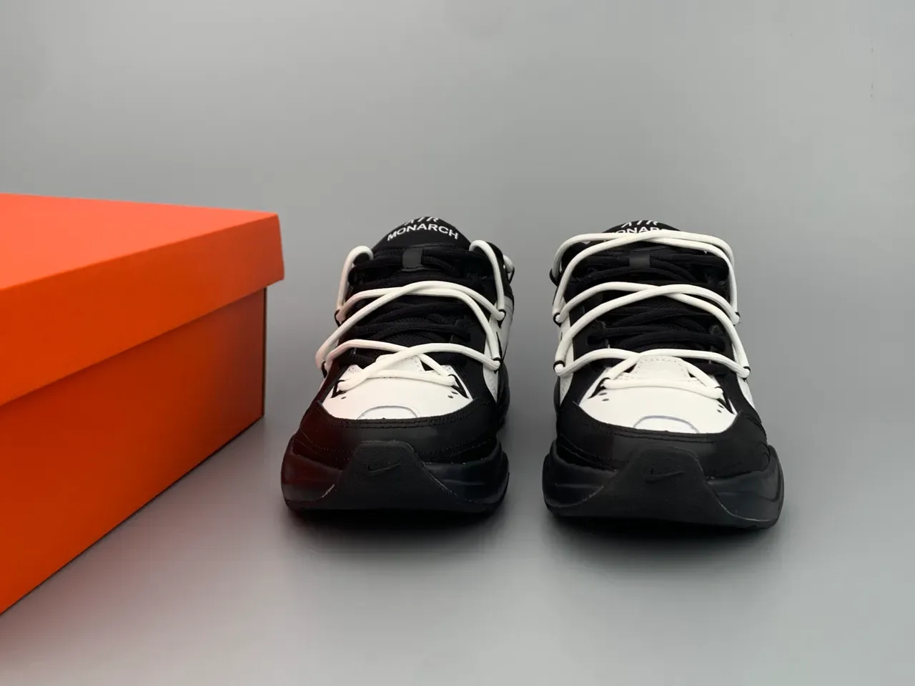 Nike Tênis Lifestyle Preto Branco Camada Sintético E Couro Superior Esculpido Chunky Solado Médio 3