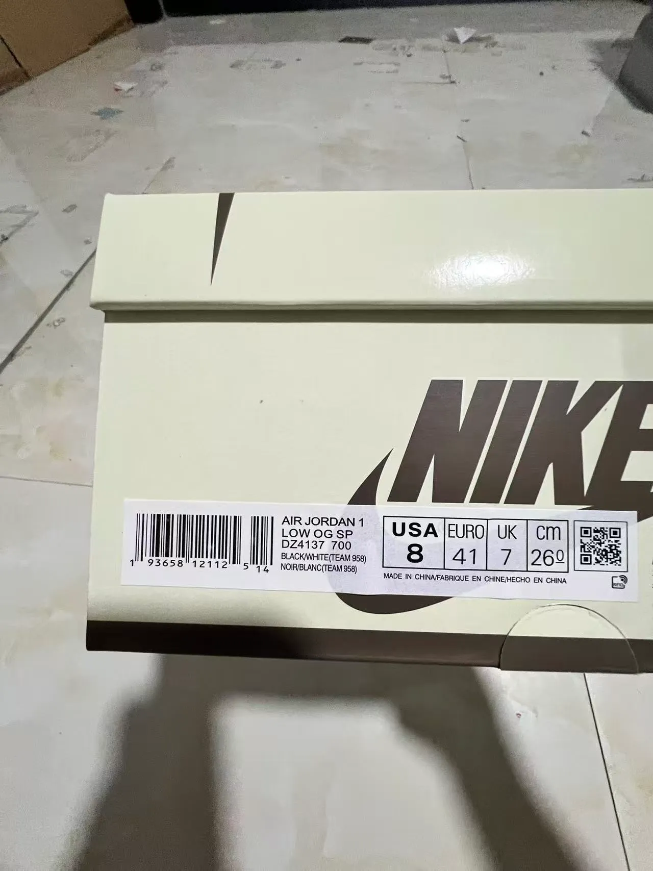 Nike Black White Low-Top Leather-Panelled Lifestyle Sneakers 10