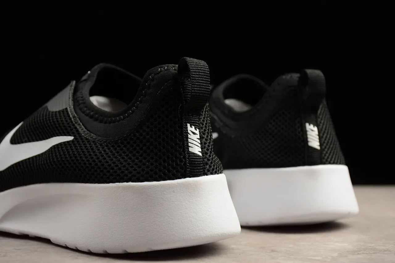 Nike Black White Slip-On Mesh Upper Lifestyle Sneakers 2