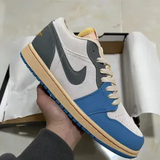 Nike Blue Gray Low-Top Suede And Leather Upper Lifestyle Sneakers