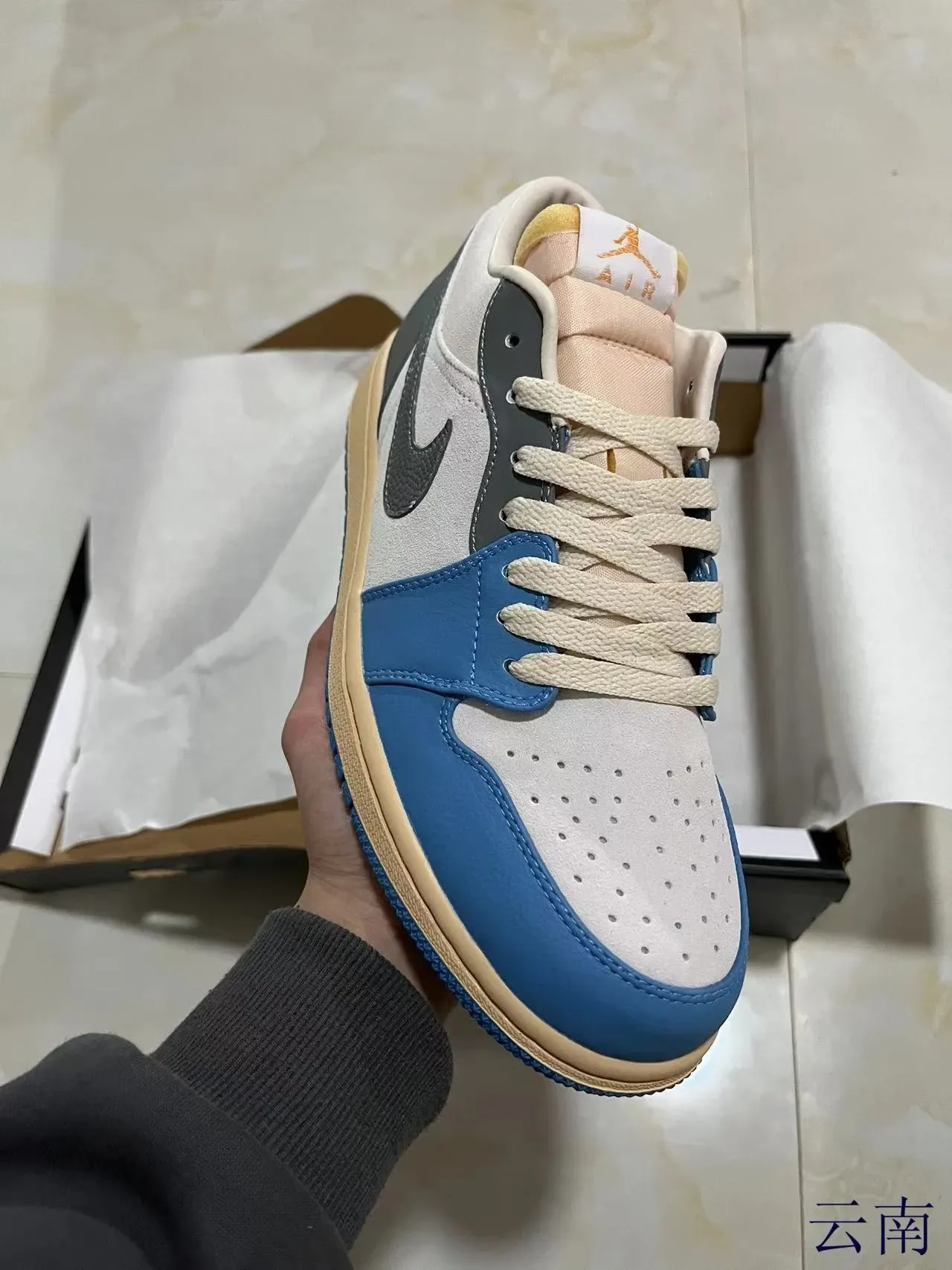 Nike Blue Gray Low-Top Suede And Leather Upper Lifestyle Sneakers 2