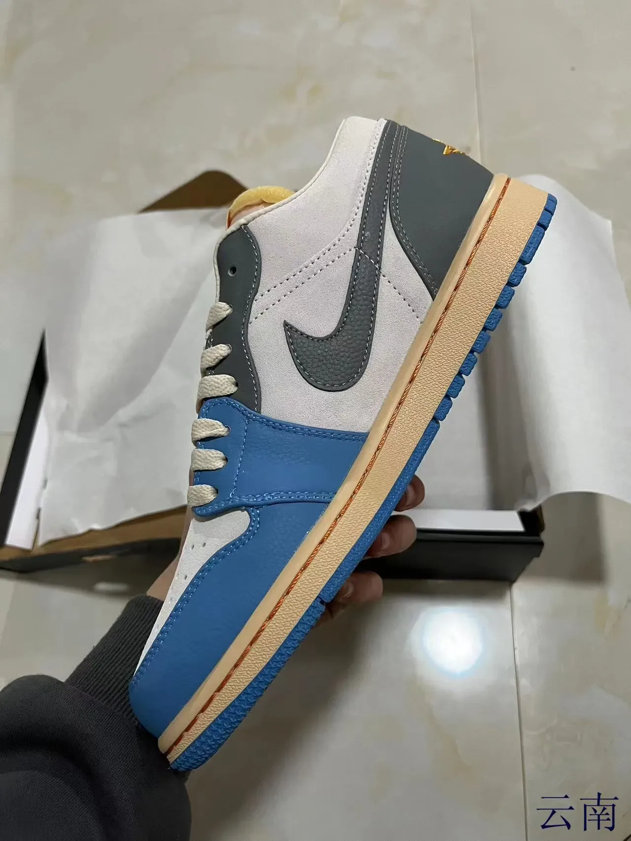 Nike Blue Gray Low-Top Suede And Leather Upper Lifestyle Sneakers 4