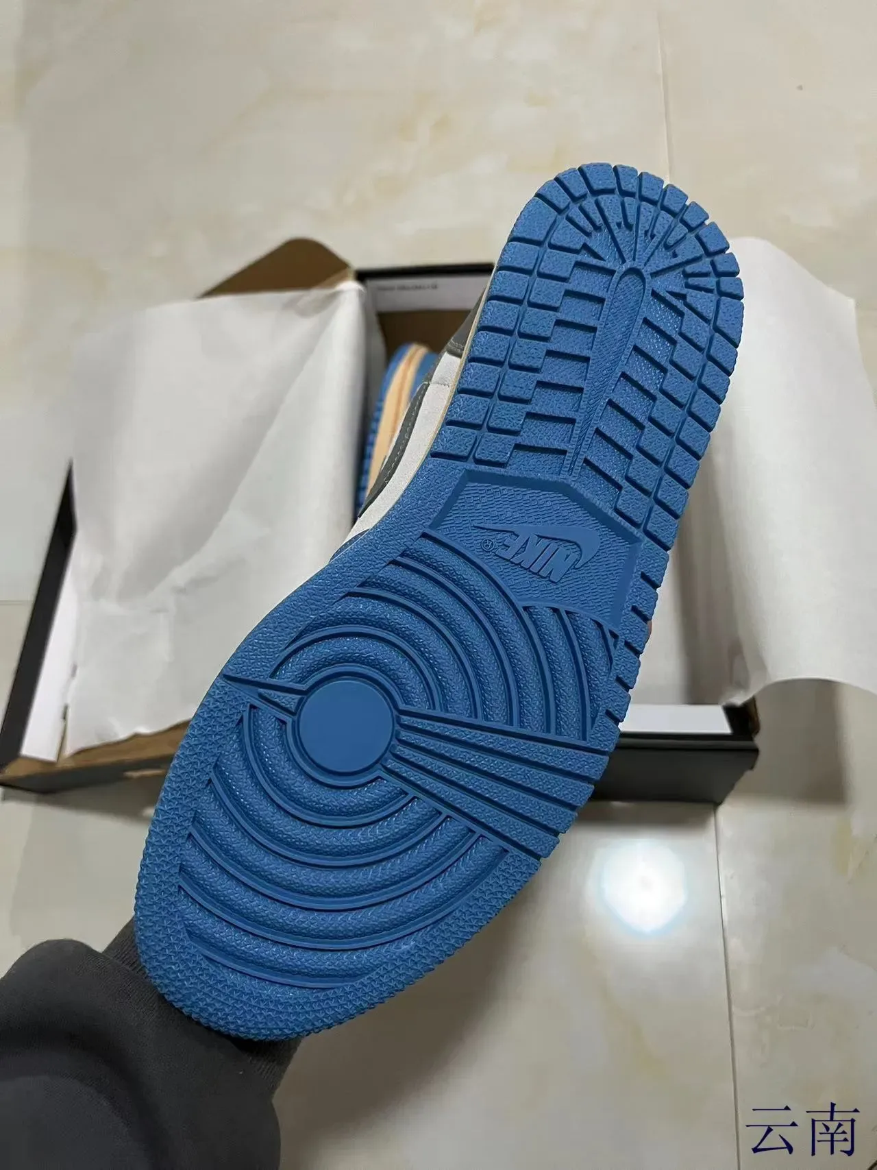 Nike Blue Gray Low-Top Suede And Leather Upper Lifestyle Sneakers 6