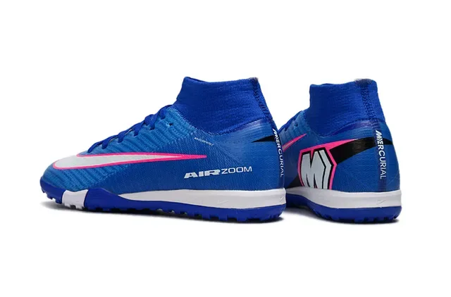 Nike Chaussures de football turf avec upper knit bleu et rose col de chaussette 4