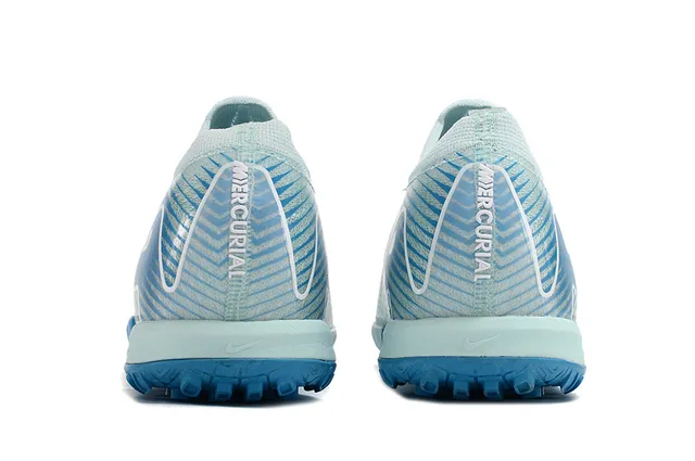 Nike Sapatos de futebol indoor de silhueta baixa com upper de malha azul branco 4