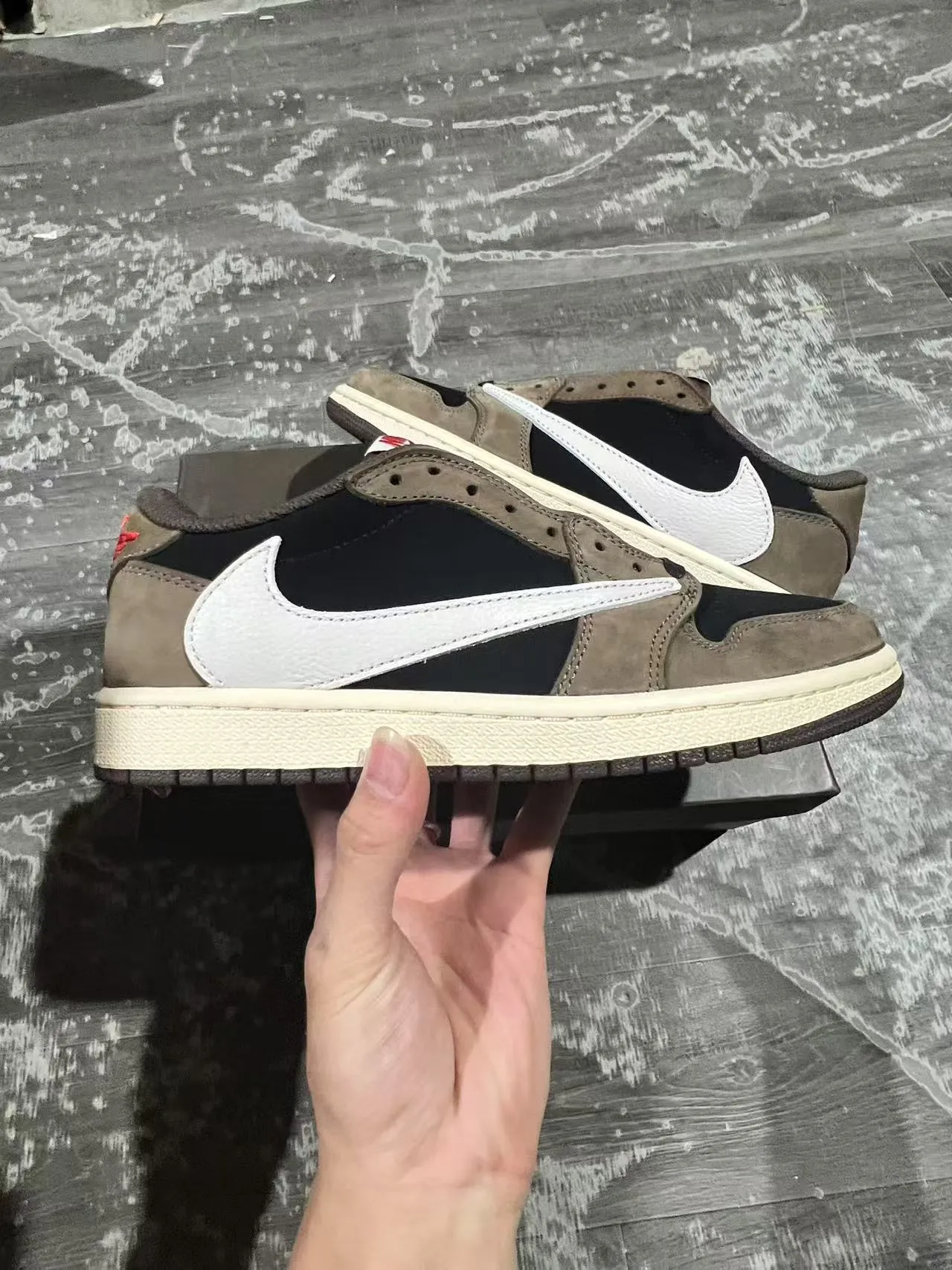 Nike Brown Black Low-Top Suede-and-Textile Upper Lifestyle Sneakers 7