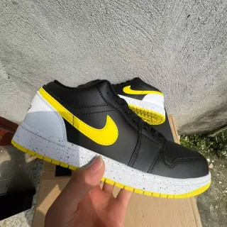 Nike Dunk Low Black Yellow White Speckled Lifestyle Sneakers