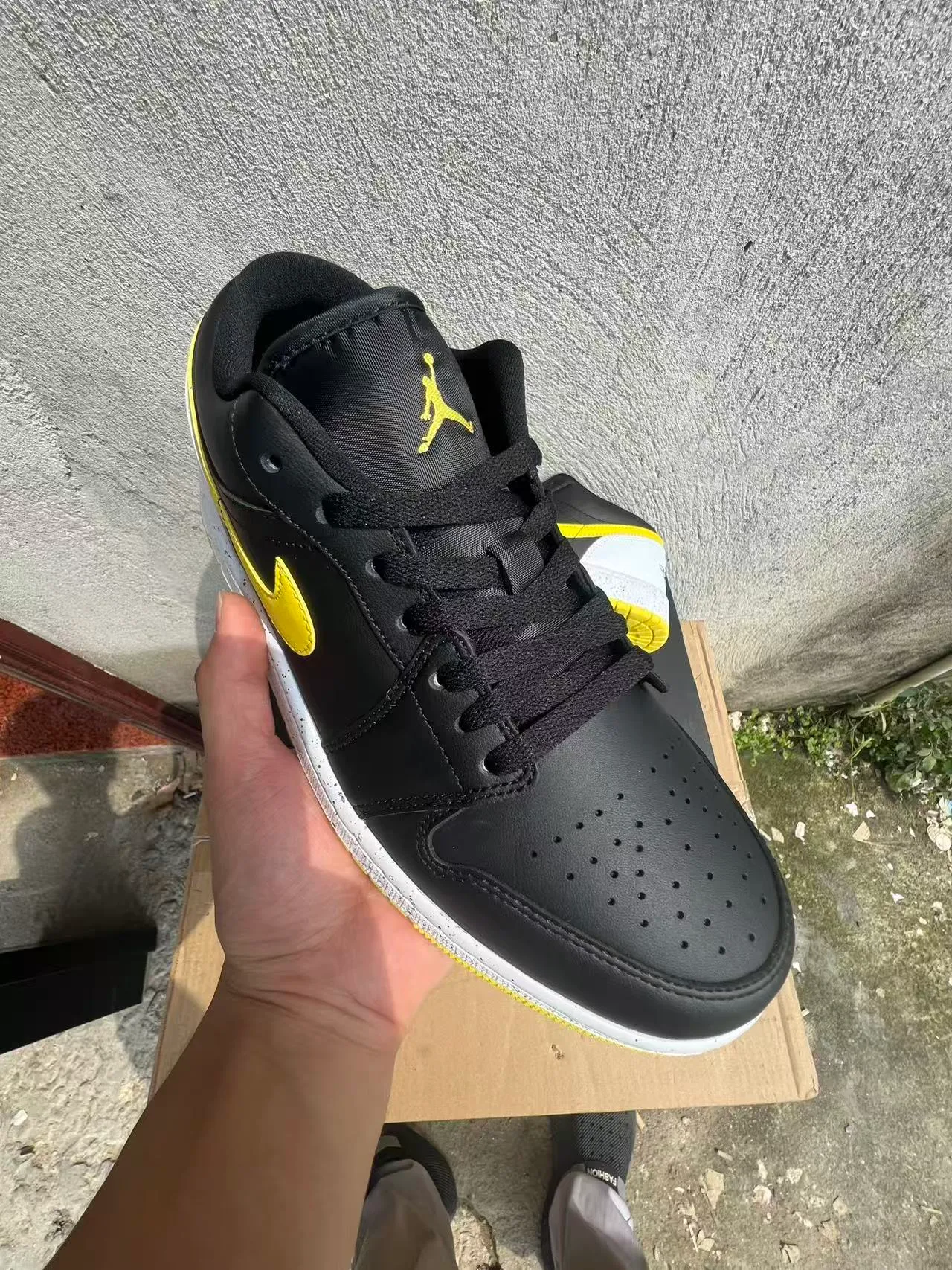 Nike Dunk Low Black Yellow White Speckled Lifestyle Sneakers 2