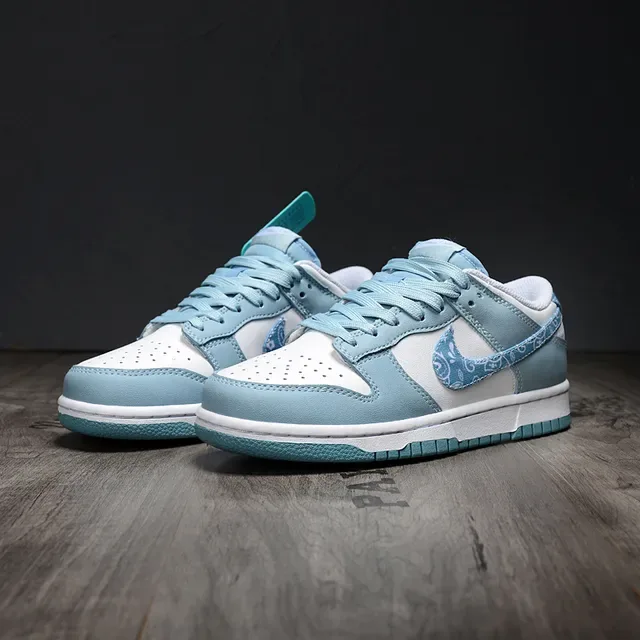 Nike Dunk Low Bleu Blanc Bandana Floral Lifestyle Sneakers 3