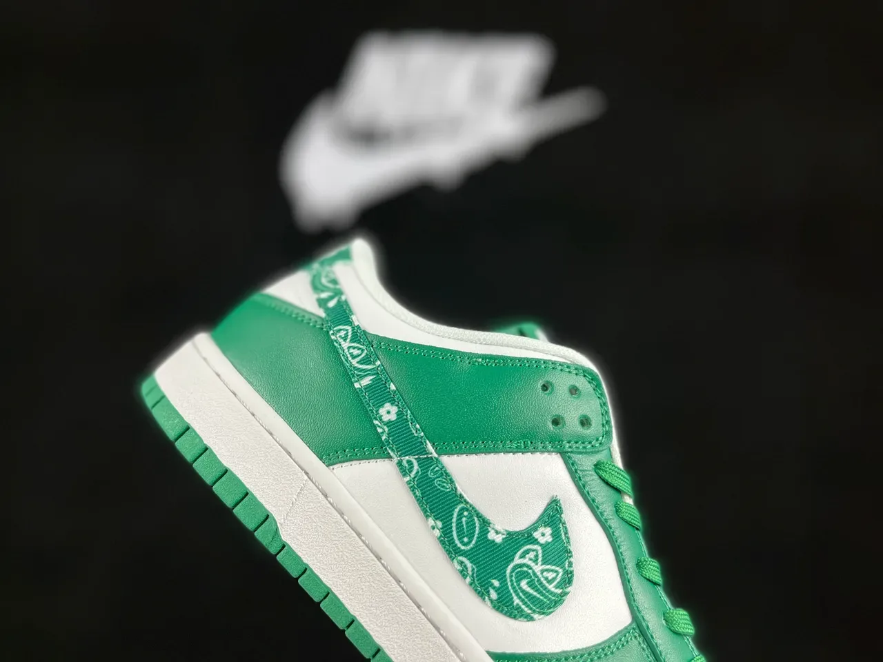 Nike Dunk Low Green and White Bandana Print Lifestyle Sneakers 4