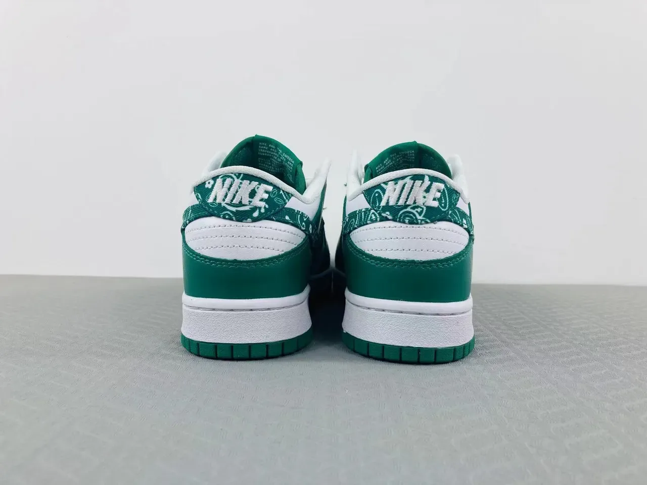 Nike Dunk Low Green and White Bandana Print Lifestyle Sneakers 10