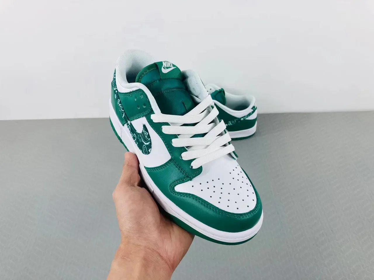 Nike Dunk Low Green and White Bandana Print Lifestyle Sneakers 17