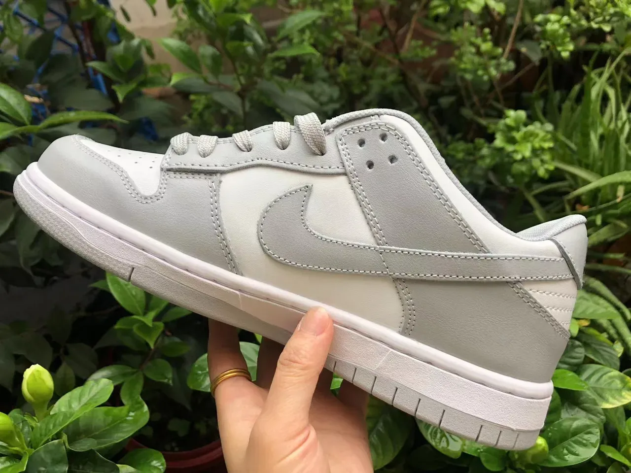 نایک Dunk Low رمادي فاتح سنيكرز لايف ستايل 4