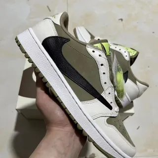 Nike Dunk Low Olive Green and White Lifestyle Sneakers