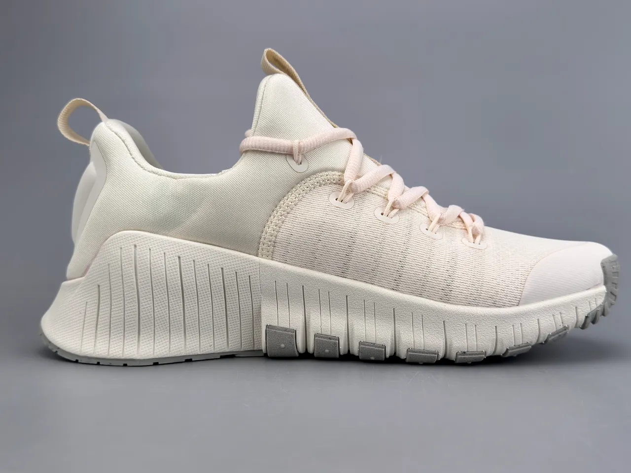 Nike Free RN Beige Brown Knit Upper Segmented Flex Groove Sole Lifestyle Sneakers 10