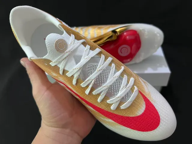 Nike Doré Rouge Métallique Tricot Haut Swoosh Accent Terrain Ferme Chaussures de Football 5