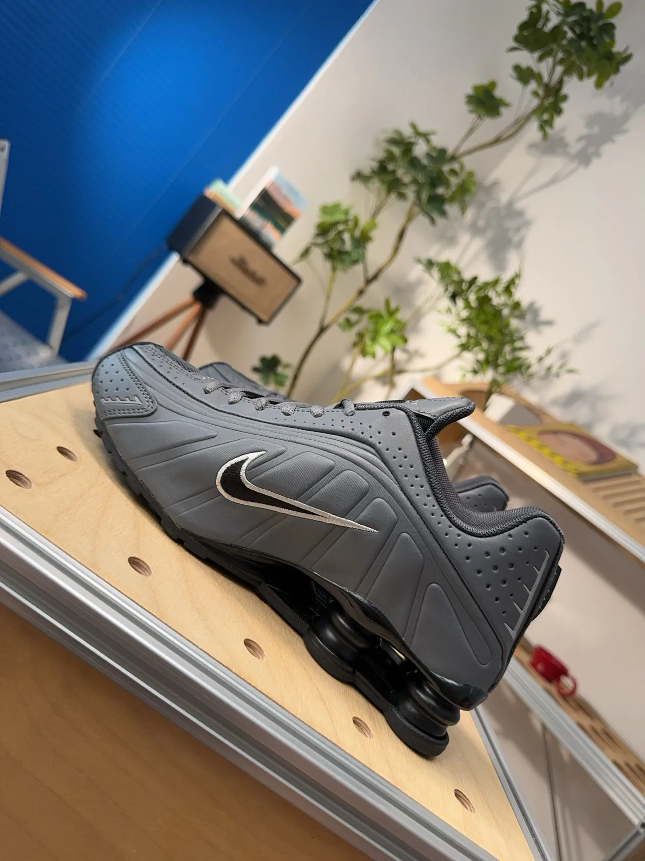 Nike Gray Black Shox Column Heel Perforated Synthetic Upper Lifestyle Sneakers 4