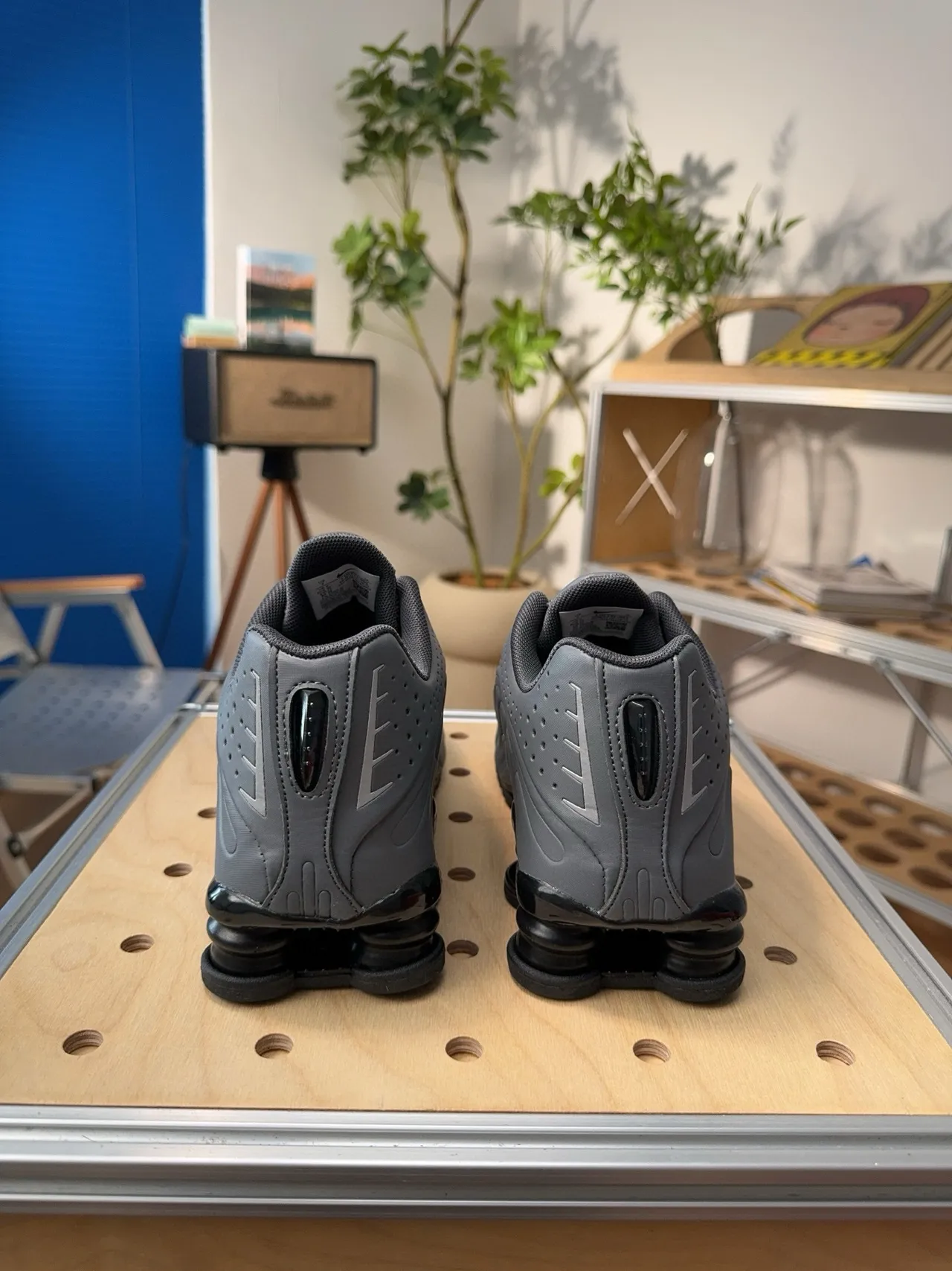 Nike Gray Black Shox Column Heel Perforated Synthetic Upper Lifestyle Sneakers 6
