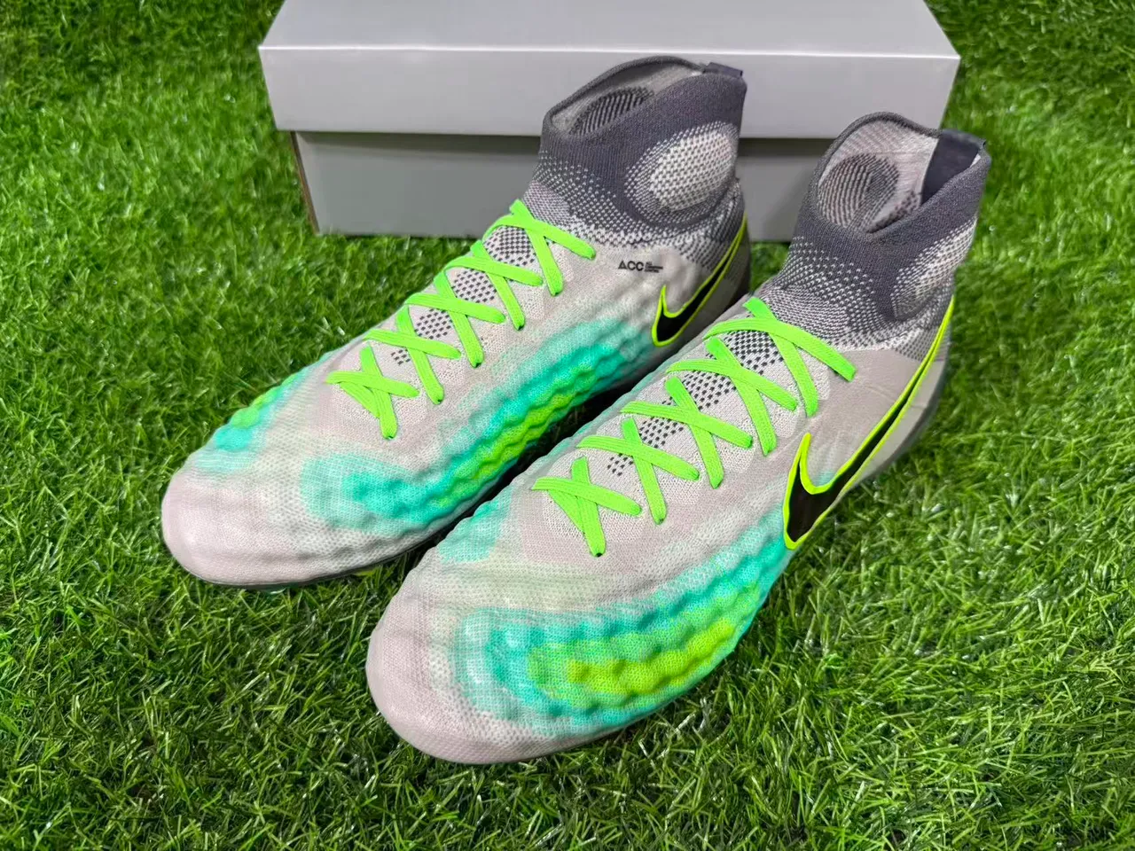 Nike Gray Green High-Cut Knit Sock Collar Asymmetrical Lacing Firm-Ground Soccer Shoes 4