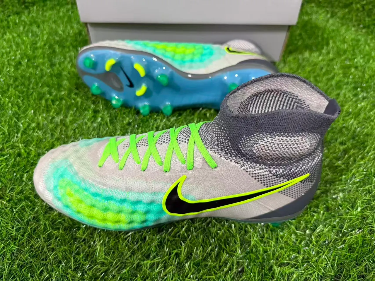Nike Gray Green High-Cut Knit Sock Collar Asymmetrical Lacing Firm-Ground Soccer Shoes 6