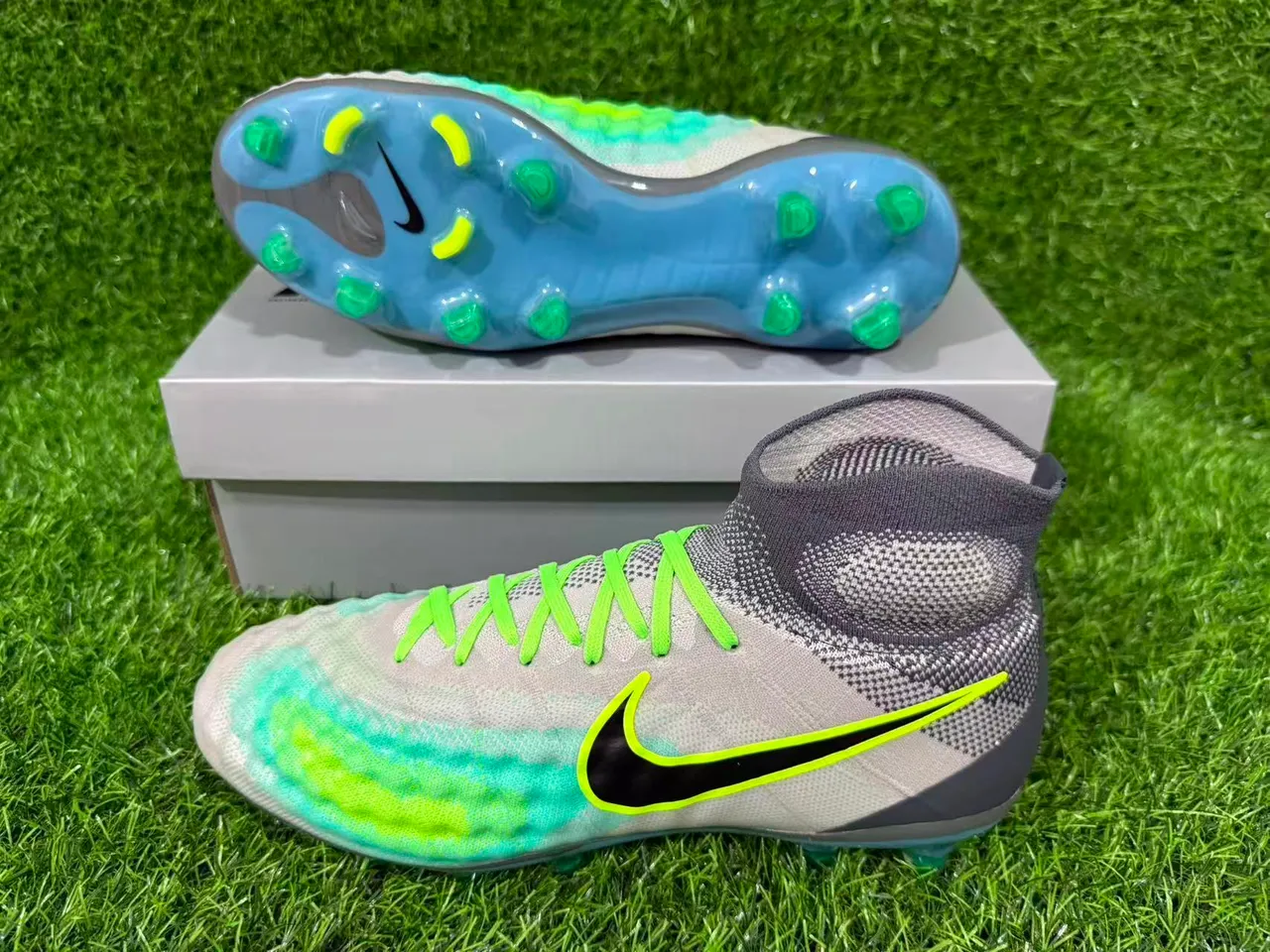 Nike Gray Green High-Cut Knit Sock Collar Asymmetrical Lacing Firm-Ground Soccer Shoes 7
