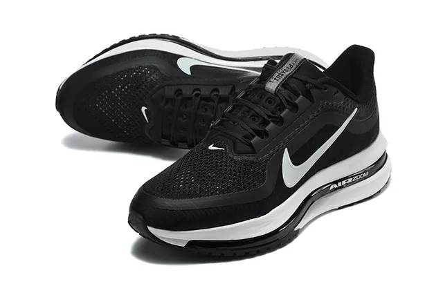 Nike Cinza Laranja Tênis de corrida leve com upper de tricô visível unidade Air Zoom 10