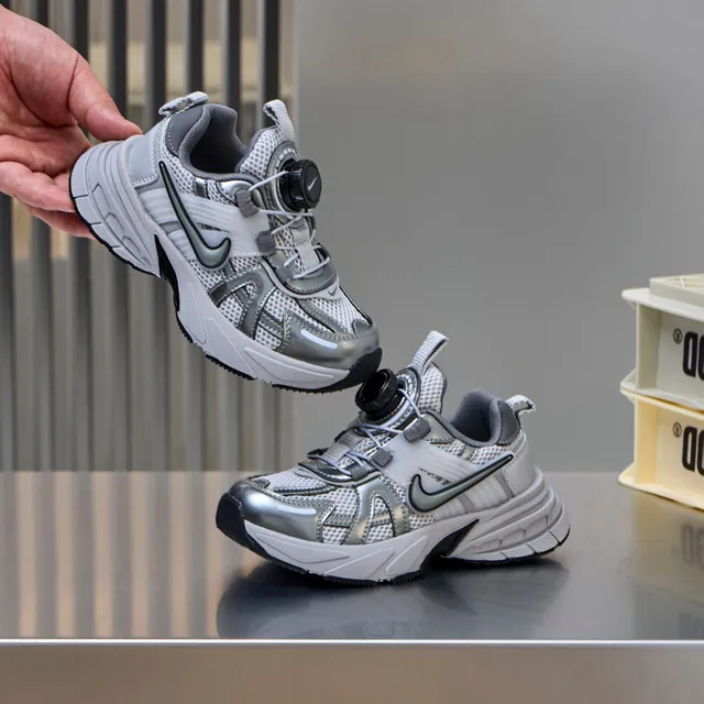 Nike Gray Silver Silhouette Boa Dial Closure Chunky Sneakers 16