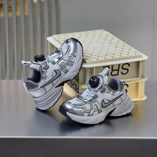 Nike Gray Silver Silhouette Boa Dial Closure Chunky Sneakers 17