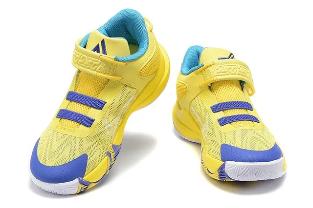 Nike Kids Navy and Light Blue Laceless Basketball Shoes 18