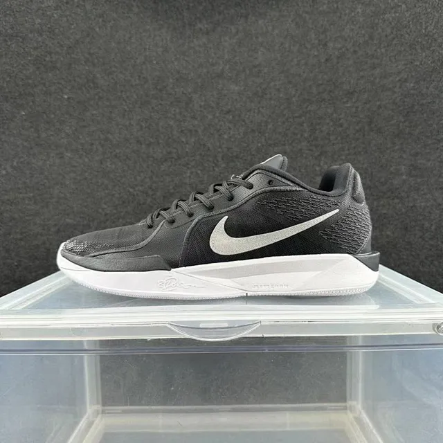 Nike Kobe AD Black and White tênis de basquete 2