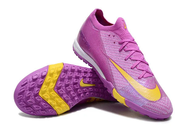 Nike Mercurial Chaussures de football turf avec upper en tricot iridiscent en violet jaune, accent contraste 3
