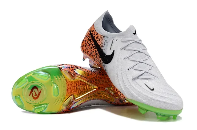 Nike Mercurial Vapor Multicolor Sapatos de futebol de corte baixo com cadarços parte superior texturizada de material sintético para gramado firme 12