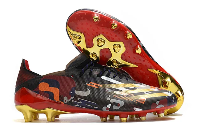 Nike Multicolore Rouge Chaussures de football à coupe basse avec upper synthétique pour terrain ferme 1