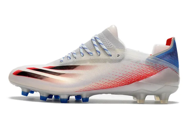 Nike Multicolore Rouge Chaussures de football à coupe basse avec upper synthétique pour terrain ferme 20
