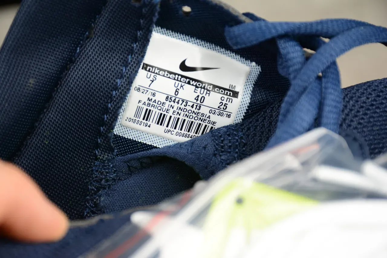 Nike Navy White Mesh Upper Synthetic Overlays Lifestyle Sneakers 12
