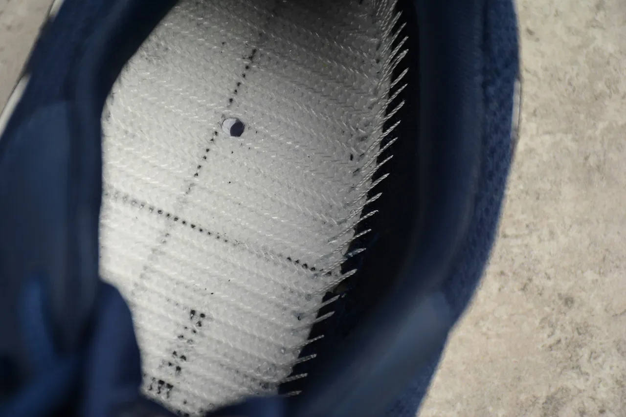 Nike Navy White Mesh Upper Synthetic Overlays Lifestyle Sneakers 13