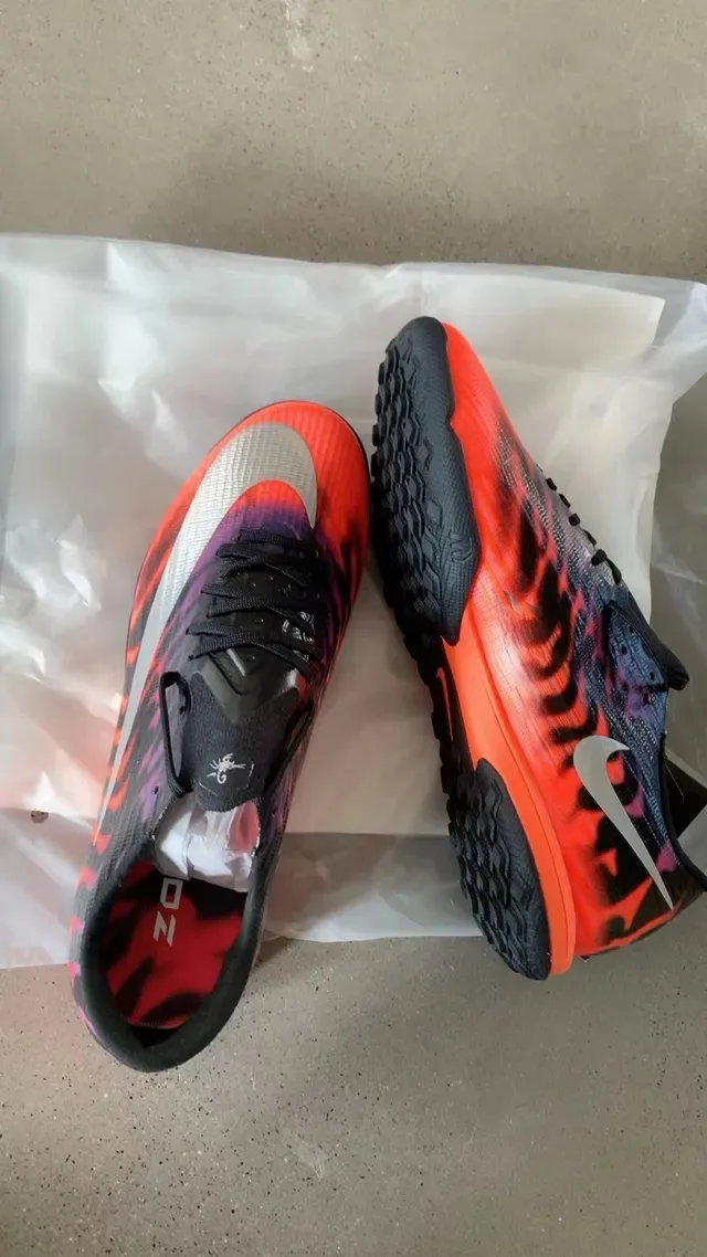 Nike chaussures de football Turf orange multicolor à coupe basse avec Swoosh overlay argent 2