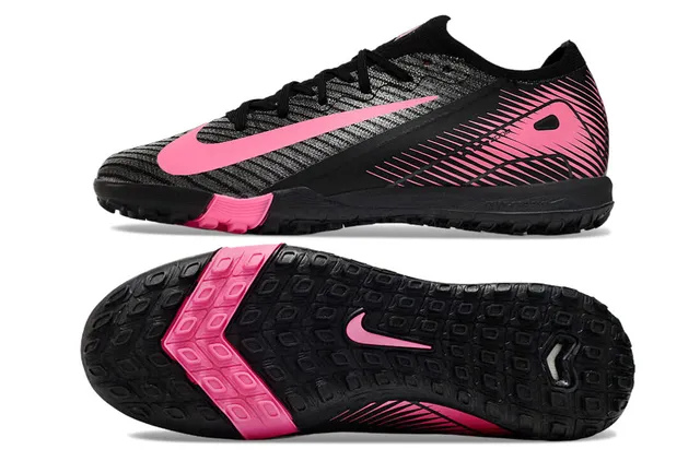 Nike Phantom GT Zapatos de fútbol turf con empeine de punto negro y rosa y cuello bajo 5