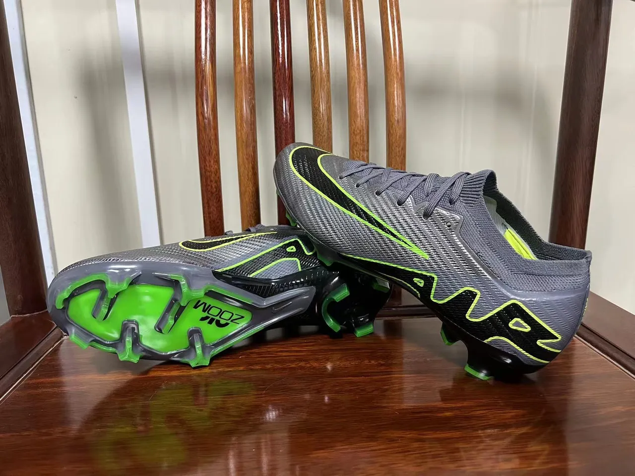 Nike Phantom GT Gray Green Knit Sock-Fit Upper Neon Accent Stitching Firm-Ground Soccer Shoes 7