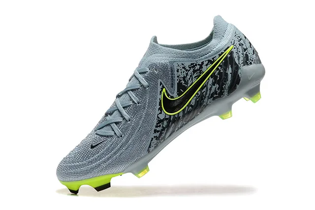 Nike Phantom GT Gris Vert Partie supérieure tricotée Lacets asymétriques Terrain ferme Chaussures de football 5
