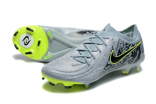 Nike Phantom GT Gris Vert Partie supérieure tricotée Lacets asymétriques Terrain ferme Chaussures de football 7