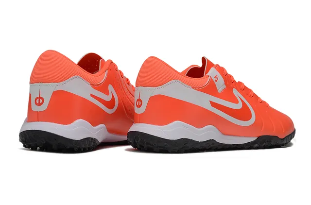 Nike Phantom GT Zapatillas de fútbol turf naranja negro de corte bajo con upper sintético ribeteado 2