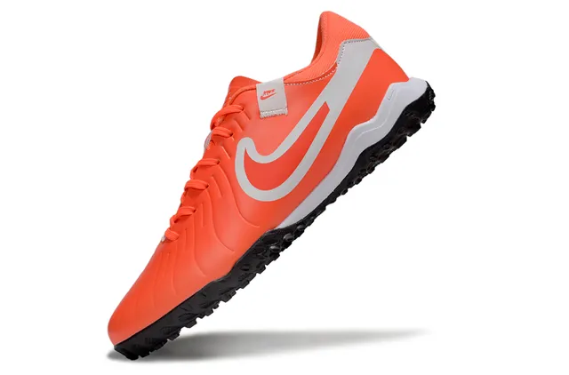 Nike Phantom GT Zapatillas de fútbol turf naranja negro de corte bajo con upper sintético ribeteado 6